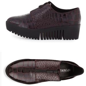 OPENING CEREMONY croc-embossed oxford in mahagony